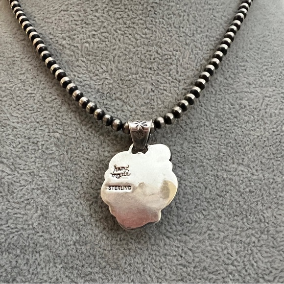 ❤️ Queen Pink Conch Paw Print & Heart Sterling Silver Navajo Statement Pendant - Picture 7 of 13